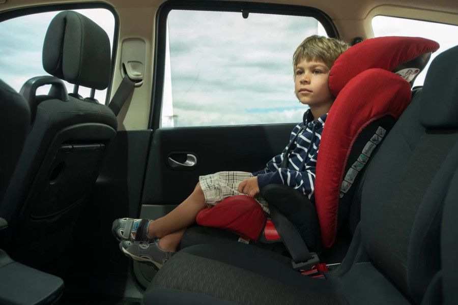 Ban on backless child car booster seats is delayed